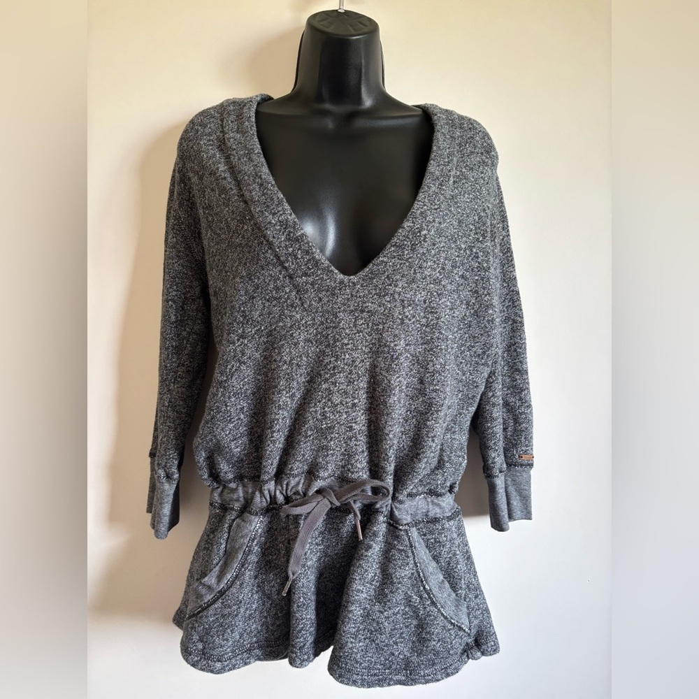 Roots Gray V-Neck Women's Sweater